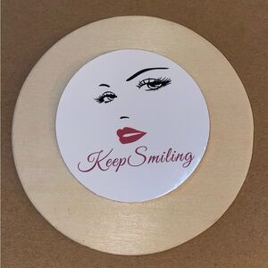 π20/$12π Keep Smiling Sticker